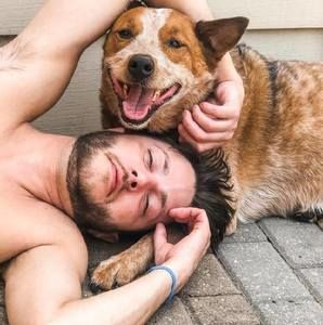 Meet your Posher, Logan